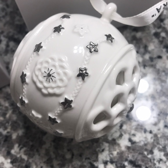 2011 and 2014 Pandora ornaments. - Picture 4 of 8